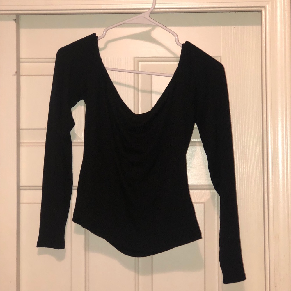 Black long sleeve off the shoulders shirt